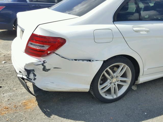 WDDGF4HB6DA790694 - 2013 MERCEDES-BENZ C 250 WHITE photo 9