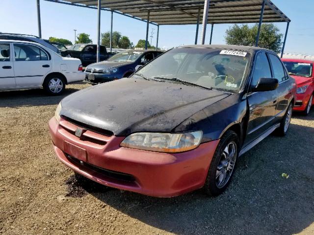 1HGCG56441A095062 - 2001 HONDA ACCORD LX BLACK photo 2