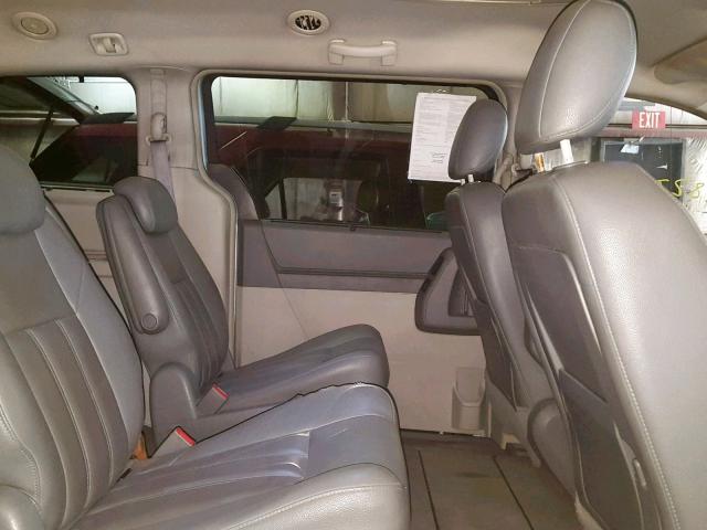 2A8HR54P78R793434 - 2008 CHRYSLER TOWN & COU BLUE photo 6