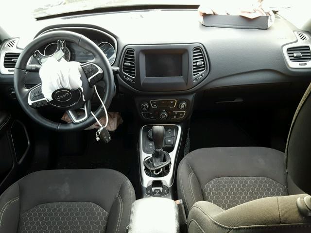3C4NJDAB9JT248861 - 2018 JEEP COMPASS SP შავი ფოტო 9