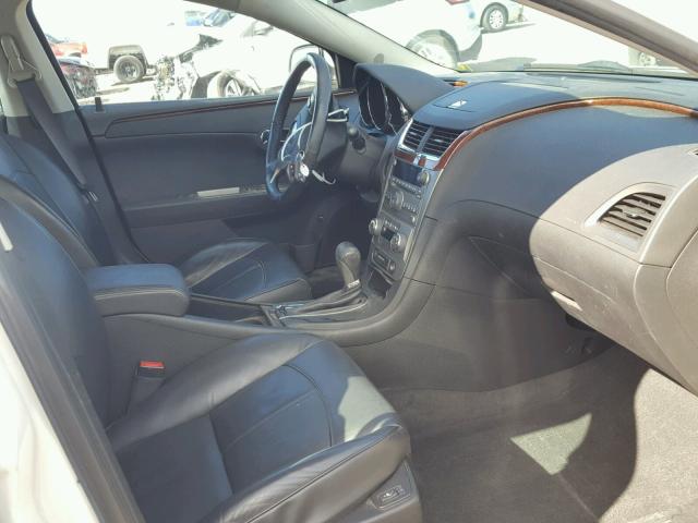 1G1ZE5E74AF102954 - 2010 CHEVROLET MALIBU LTZ 白色 照片 5