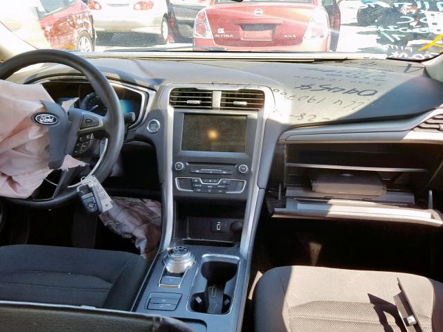 3FA6P0LU2JR204715 - 2018 FORD FUSION SE BLUE photo 9