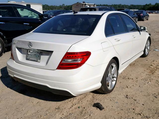 WDDGF4HB8DR283216 - 2013 MERCEDES-BENZ C 250 WHITE photo 4