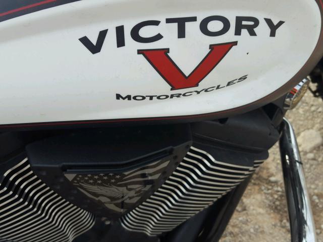 5VPWB36N1G3055673 - 2016 VICTORY MOTORCYCLES HIGH-BALL BLACK photo 9