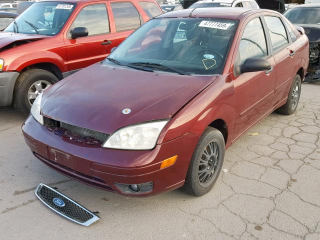 1FAHP34N77W244358 - 2007 FORD FOCUS ZX4 MAROON photo 2