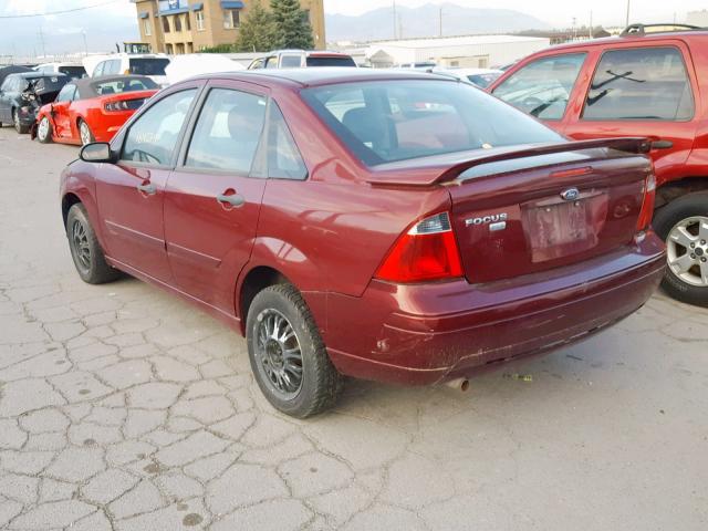 1FAHP34N77W244358 - 2007 FORD FOCUS ZX4 MAROON photo 3