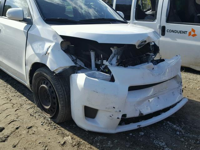 JTKKU4B45A1006501 - 2010 TOYOTA SCION XD WHITE photo 9