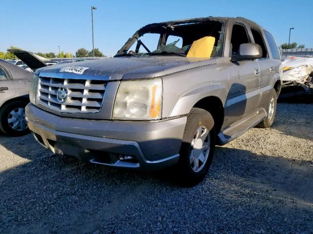 1GYEK63N02R228969 - 2002 CADILLAC ESCALADE L TAN photo 2