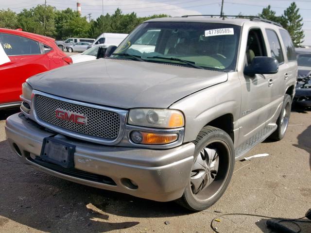 1GKEK63U32J156570 - 2002 GMC DENALI SILVER photo 2