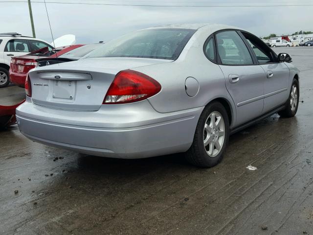 1FAFP56UX6A164149 - 2006 FORD TAURUS SEL SILVER photo 4