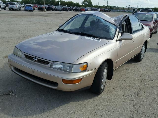 1NXBB02E6VZ600738 - 1997 TOYOTA COROLLA DX GOLD photo 2