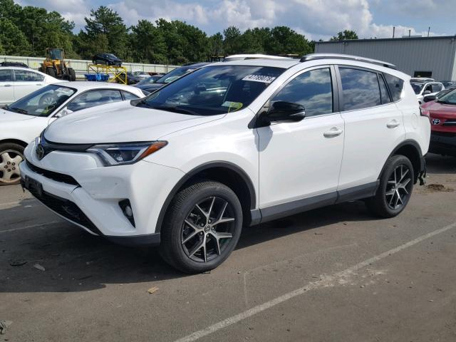 JTMJFREV6HJ163723 - 2017 TOYOTA RAV4 SE WHITE photo 2