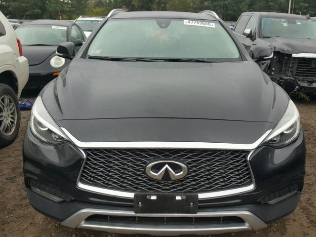 SJKCH5CR5HA022303 - 2017 INFINITI QX30 BASE BLACK photo 9