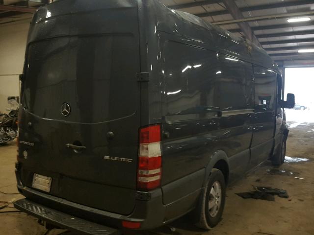 WD3BE8CCXFP142803 - 2015 MERCEDES-BENZ SPRINTER 2 GRAY photo 4