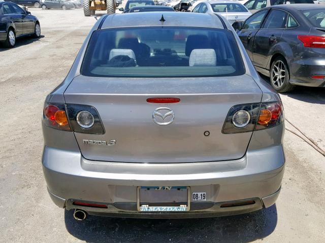 JM1BK123651242941 - 2005 MAZDA 3 S GRAY photo 9