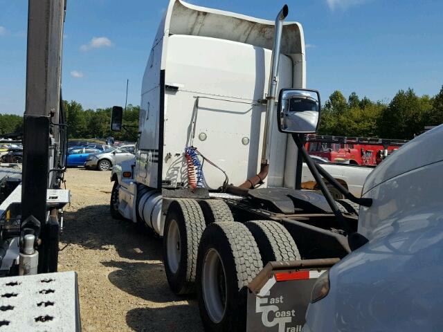 1XKADU9X24J057238 - 2004 KENWORTH CONSTRUCTI WHITE photo 3