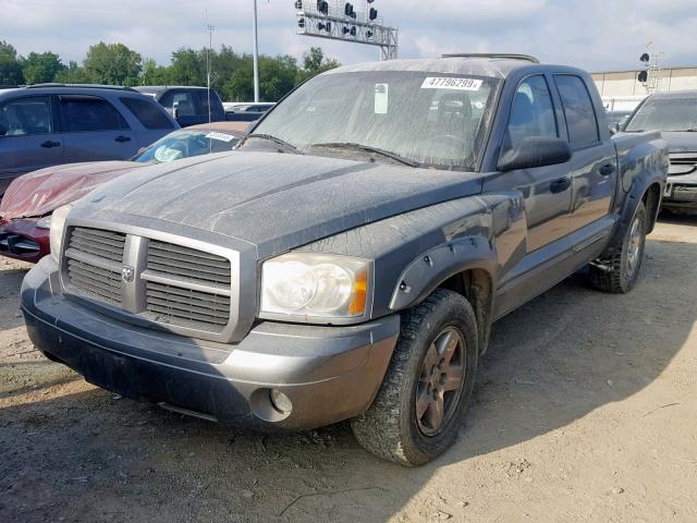 1D7HW48J86S710840 - 2006 DODGE DAKOTA QUA SILVER photo 2