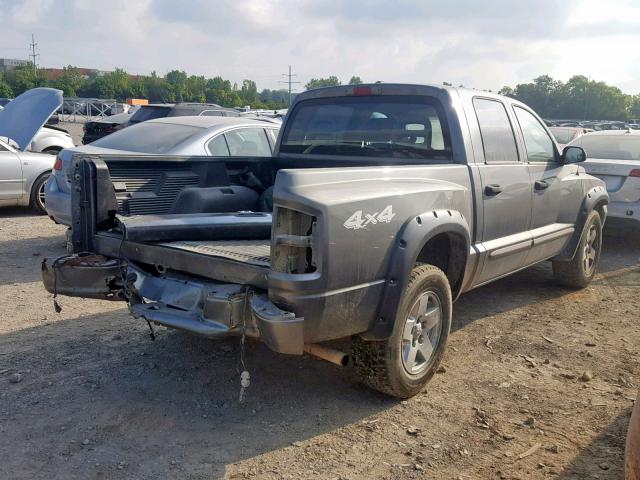 1D7HW48J86S710840 - 2006 DODGE DAKOTA QUA SILVER photo 4