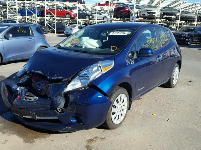 1N4AZ0CP9GC306101 - 2016 NISSAN LEAF S BLUE photo 2