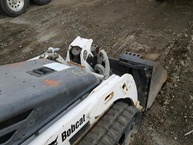 A3WT15071 - 2011 BOBCAT MINI BUCKT WHITE photo 5