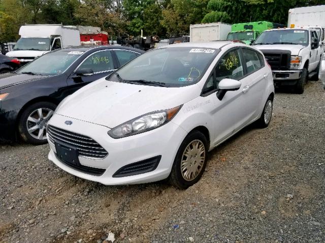 3FADP4TJ2FM142130 - 2015 FORD FIESTA S WHITE photo 2