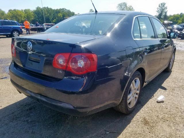 3VWEG71K67M057897 - 2007 VOLKSWAGEN JETTA WOLF BLACK photo 4