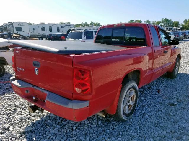 1D7HE42K85S198547 - 2005 DODGE DAKOTA SLT RED photo 4