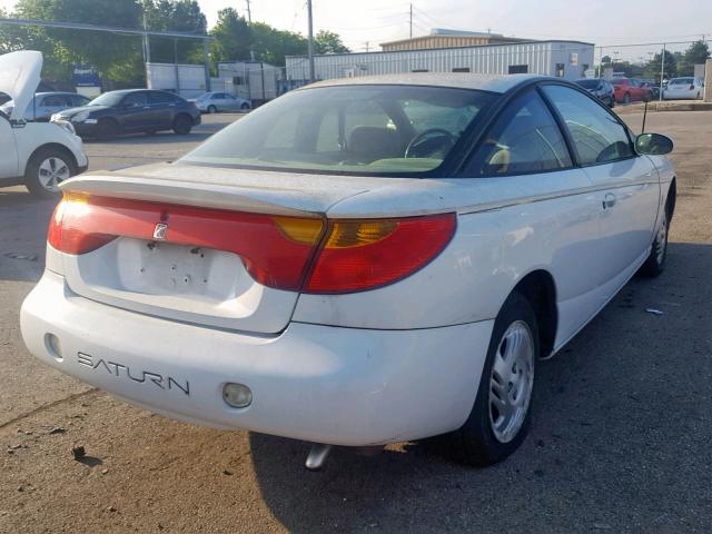 1G8ZY14702Z166041 - 2002 SATURN SC2 WHITE photo 4