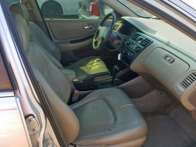 1HGCG1659WA053835 - 1998 HONDA ACCORD EX TAN photo 5