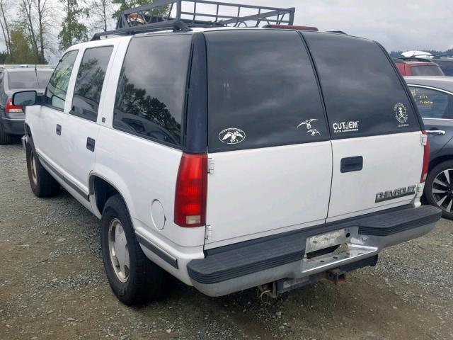 1GNEK13R9WJ378313 - 1998 CHEVROLET TAHOE K150 WHITE photo 3