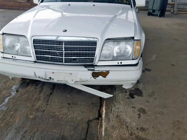 WDBEA32E6SC180792 - 1995 MERCEDES-BENZ E 320 BASE WHITE photo 9