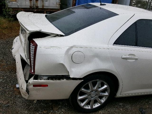 1G6DC67A850216098 - 2005 CADILLAC STS WHITE photo 9