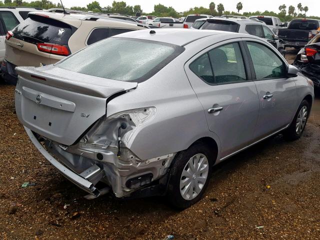 3N1CN7AP1JL806858 - 2018 NISSAN VERSA S SILVER photo 4