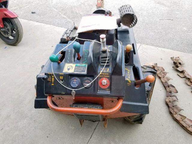 5E1179 - 2000 DITCH WITCH WITCH TWO TONE photo 6