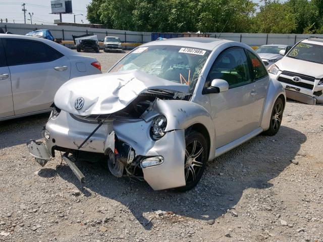3VWDD21C52M411627 - 2002 VOLKSWAGEN NEW BEETLE ვერცხლისფერი ფოტო 2