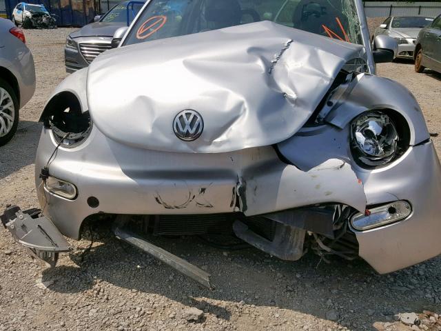 3VWDD21C52M411627 - 2002 VOLKSWAGEN NEW BEETLE ვერცხლისფერი ფოტო 9
