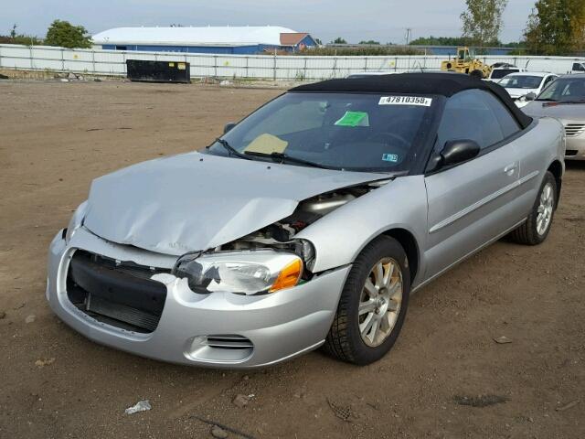 1C3EL75R44N186636 - 2004 CHRYSLER SEBRING GT SILVER photo 2