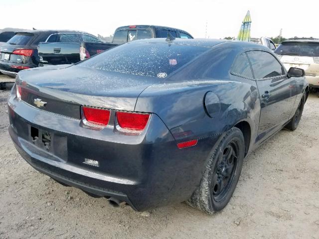 2G1FA1ED8B9138895 - 2011 CHEVROLET CAMARO LS GRAY photo 4