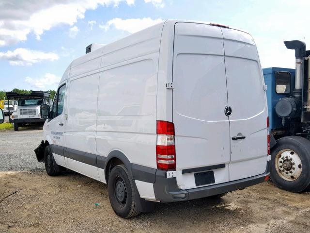 WD3PE7CD2HP527123 - 2017 MERCEDES-BENZ SPRINTER 2 WHITE photo 3