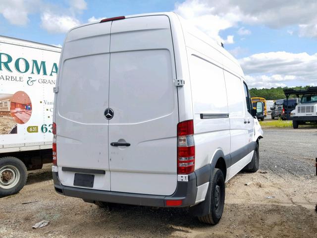 WD3PE7CD2HP527123 - 2017 MERCEDES-BENZ SPRINTER 2 WHITE photo 4