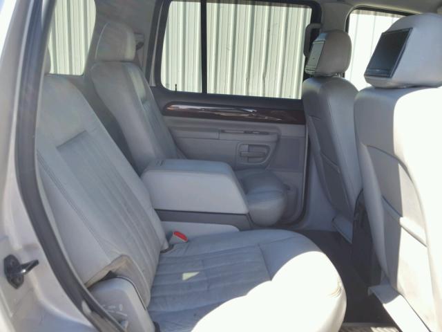 5LMEU68H35ZJ03836 - 2005 LINCOLN AVIATOR 银色 照片 6