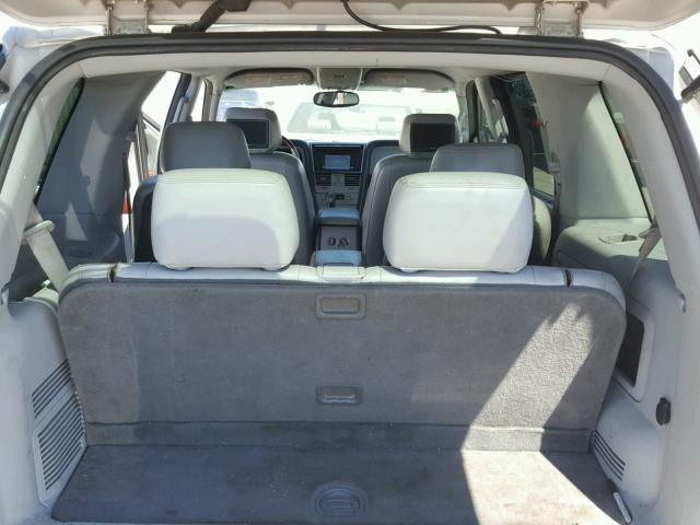 5LMEU68H35ZJ03836 - 2005 LINCOLN AVIATOR 银色 照片 9