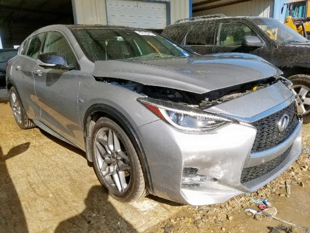 SJKCH5CP2HA018062 - 2017 INFINITI QX30 BASE SILVER photo 1