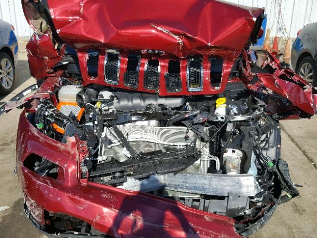 1C4PJMCB8HW655984 - 2017 JEEP CHEROKEE L RED photo 7