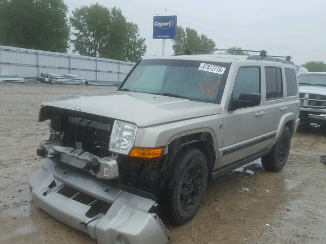 1J8HG48P67C577639 - 2007 JEEP COMMANDER SILVER photo 2