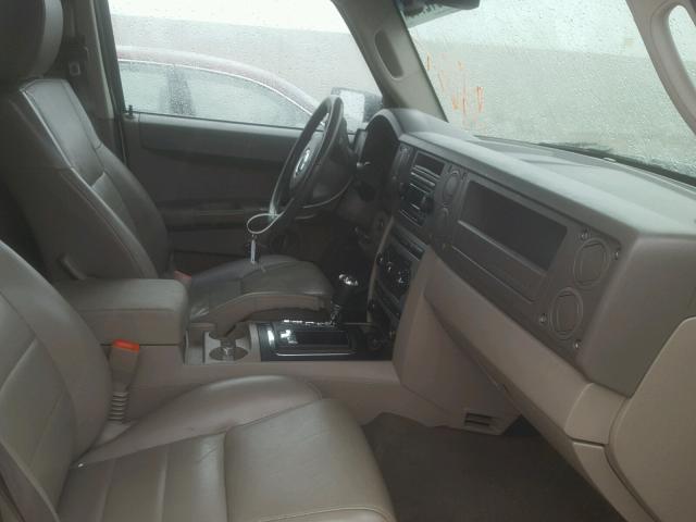 1J8HG48P67C577639 - 2007 JEEP COMMANDER SILVER photo 5