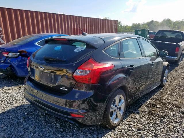 1FADP3K26DL317529 - 2013 FORD FOCUS SE BLACK photo 4