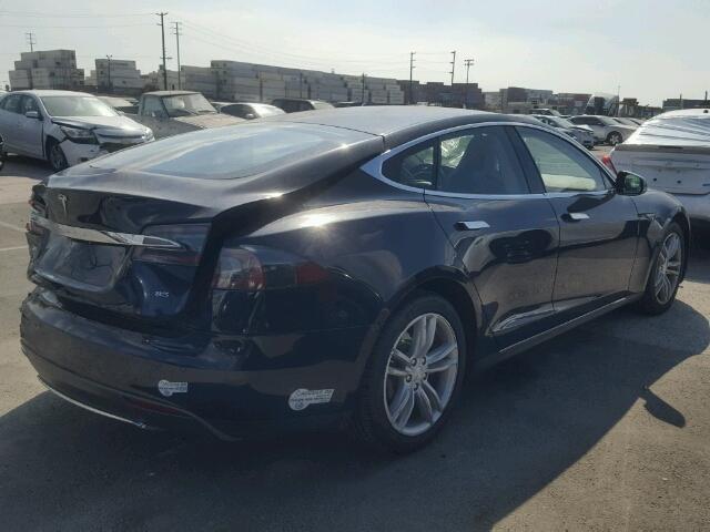 5YJSA1H17EFP42963 - 2014 TESLA MODEL S BLUE photo 4