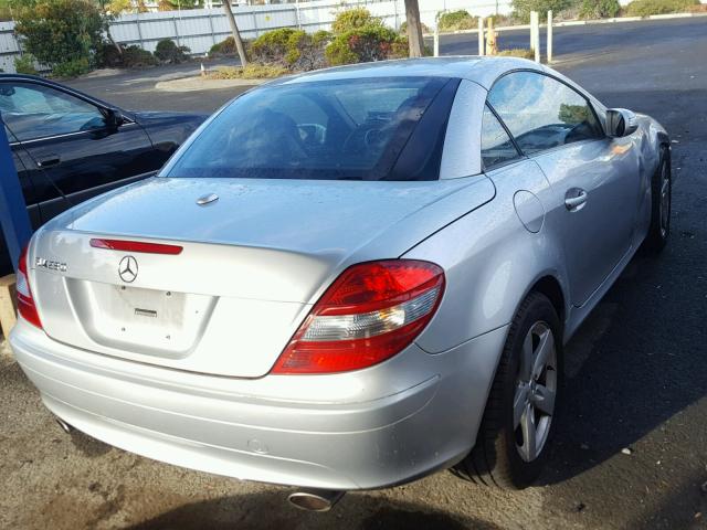 WDBWK54F37F139464 - 2007 MERCEDES-BENZ SLK 280 SILVER photo 4