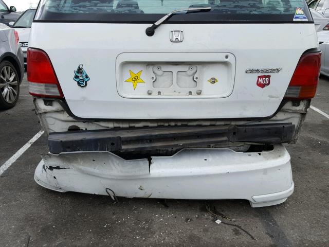 JHMRA3866WC007197 - 1998 HONDA ODYSSEY LX WHITE photo 9